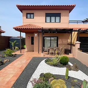  Villa Twins